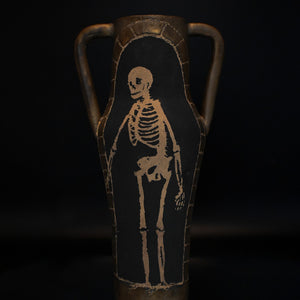Fiona Roberts, Descend, 2024, stoneware, glaze, underglaze, 27.5 x 14.5 x 10.5 cm