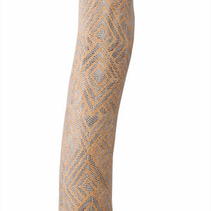 Garawan Waṉambi, Marraŋu (7673-22), 2022, natural pigments on Stringybark hollow pole, 230 x 20 cm