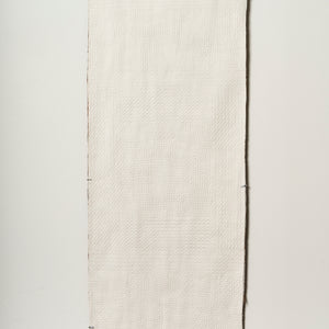 Djirrirra Wunuŋmurra, Buyku (2129), 2023, natural pigment with synthetic polymer fixative on Stringybark, 157 x 57 cm