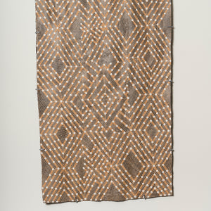 Garawan Waṉambi, Marraŋu (2233), 2023, natural pigment with synthetic polymer fixative on Stringybark, 103 x 63 cm