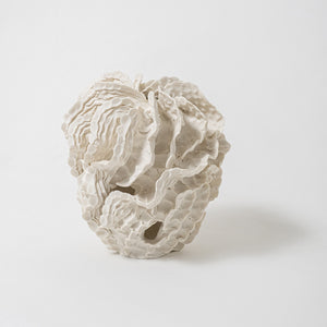 Sam Gold, Butter baby, 2022, porcelain, 23 x 20 cm irreg.