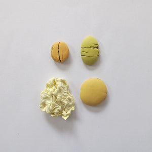 Honor Freeman, Colour palette for a pandemic study VI, 2021, porcelain, 15 x 13 x 2 cm