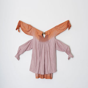 Julia Robinson, The Lurker at Dusk, 2021, linen, thread, timber, steel, fixings, 170 x 150 x 30cm