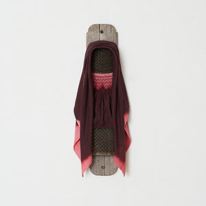 Julia Robinson, The Purblind One, 2021, linen, thread, flax hackle, 90 x 35 x 18 cm