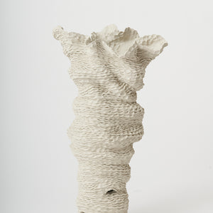 Sam Gold, Warmer than my hands, 2021, raku, 60 x 38 cm irreg.