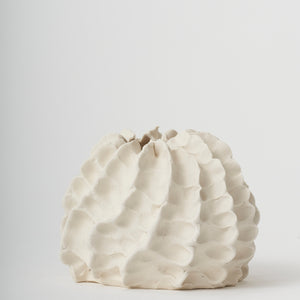Sam Gold, When we wake, 2021, porcelain, 12 x 16 cm
