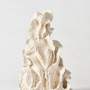 Sam Gold, Wrapped tightly around the bone, 2021, porcelain and liquid quartz, 44 x 40 x 45 cm