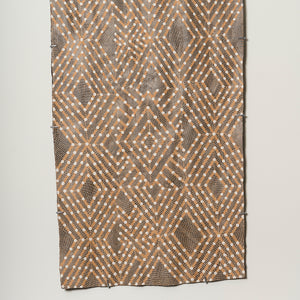 Garawan Waṉambi, Marraŋu (2233), 2023, natural pigment with synthetic polymer fixative on Stringybark, 103 x 63 cm
