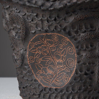 Josina Pumani, Untitled (475-25AS) (detail), 2025, hand-built stoneware and underglaze, 38 x 38 x 38 cm