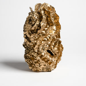 Sam Gold, Delicious, 2023, raku, gold enamel, and quartz, 31 x 19 cm irregular