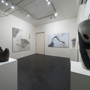 Pepai Jangala Carroll’s ‘Ngayulu Ngaranyi Nyaratja (I Was Standing There)’ at Hugo Michell Gallery, 2020