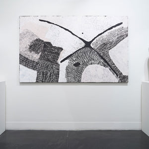 Pepai Jangala Carroll’s ‘Ngayulu Ngaranyi Nyaratja (I Was Standing There)’ at Hugo Michell Gallery, 2020