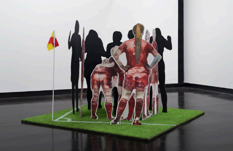 Fiona McMonagle, The Huddle (installation), 2016,  digital print cut outs on di-bond, sound (looped), 180 x 240 x 240 cm