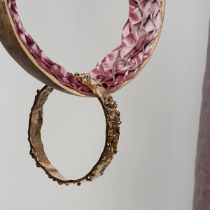 Julia Robinson, Barberry Tippet (detail), 2018, gourds, silk, thread, pins, brass, gold plating, steel, padding, and other mixed media, 150 x 70 x 60 cm irreg
