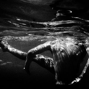 Narelle Autio, Untitled #30, 1999 – 2000, from The Seventh Wave, silver gelatin print, 24 x 36 cm, ed. of 25; type C print, 80 x 121 cm, ed. of 15