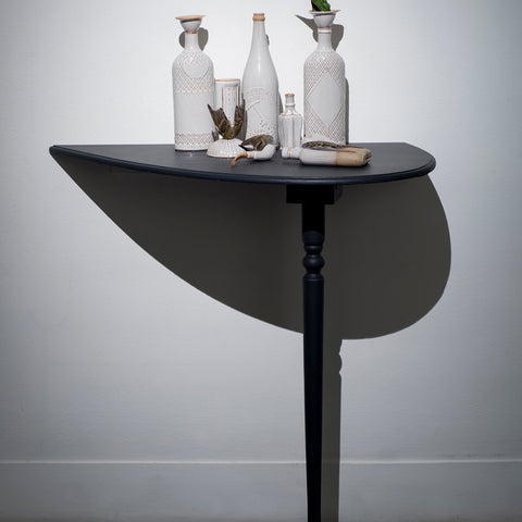 Sue Kneebone’s 'Spurious Natures' at Hugo Michell Gallery,  2018